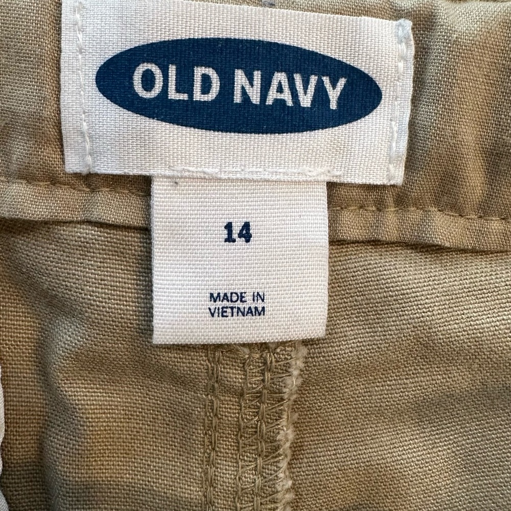 Boys Old Navy Khaki shorts